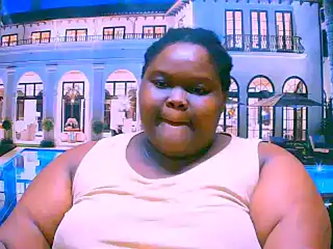 Snapshot of EbonyHotBuns chatting on 10/14/25, 06:47 EbonyHotBuns online show from 10/14/25, 06:47