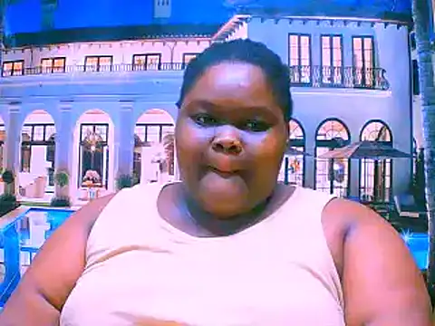 Snapshot of EbonyHotBuns chatting on 10/24/25, 06:26 EbonyHotBuns online show from 10/24/25, 06:26