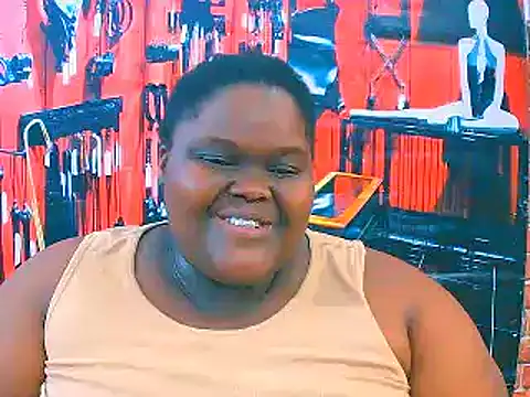 Snapshot of EbonyHotBuns chatting on 10/28/25, 09:13 EbonyHotBuns online show from 10/28/25, 09:13