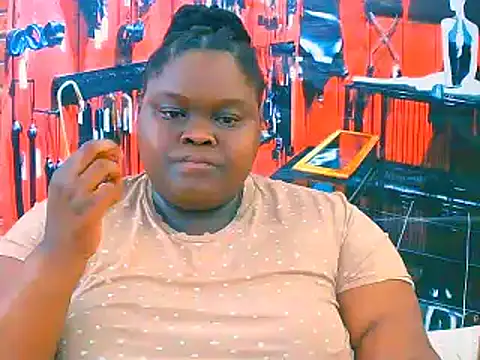 Snapshot of EbonyHotBuns chatting on 11/06/25, 06:31 EbonyHotBuns online show from 11/06/25, 06:31