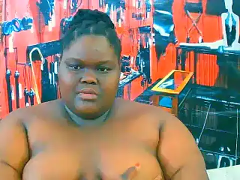 Snapshot of EbonyHotBuns chatting on 11/10/25, 07:13 EbonyHotBuns online show from 11/10/25, 07:13