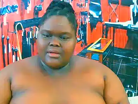 Snapshot of EbonyHotBuns chatting on 11/12/25, 07:46 EbonyHotBuns online show from 11/12/25, 07:46