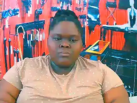 Snapshot of EbonyHotBuns chatting on 11/14/25, 08:02 EbonyHotBuns online show from 11/14/25, 08:02