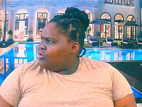 Snapshot of EbonyHotBuns chatting on 11/24/25, 07:08 EbonyHotBuns online show from 11/24/25, 07:08