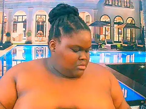 Snapshot of EbonyHotBuns chatting on 11/25/25, 07:25 EbonyHotBuns online show from 11/25/25, 07:25