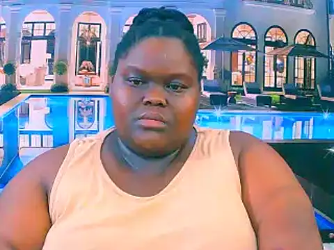 Snapshot of EbonyHotBuns chatting on 12/01/25, 10:15 EbonyHotBuns online show from 12/01/25, 10:15