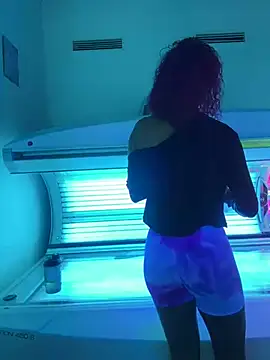 Snapshot of AlyssaHottv_ chatting on 02/09/25, 12:52 AlyssaHottv online show from 02/09/25, 12:52