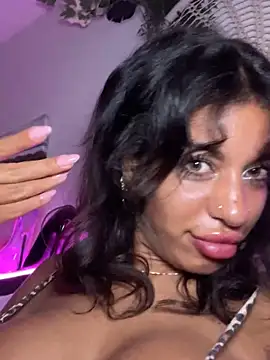 Snapshot of AlyssaHottv_ chatting on 12/16/25, 11:54 AlyssaHottv online show from 12/16/25, 11:54