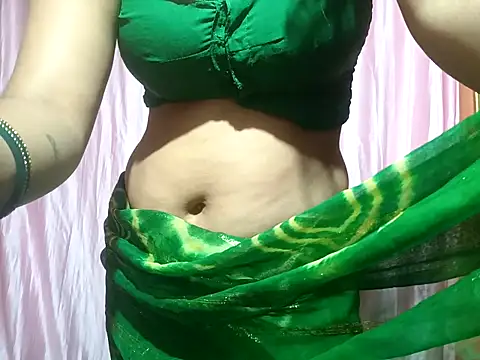 poojaxxx65 online show from 02/19/25, 06:00