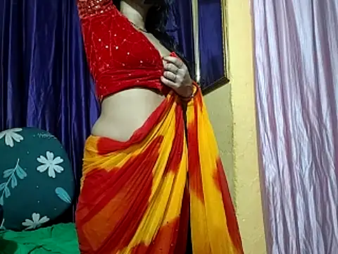 poojaxxx65 online show from 01/31/26, 11:36