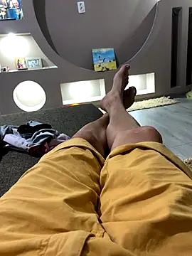 Snapshot of lora19922 chatting on 09/14/25, 03:05 lora19922 online show from 09/14/25, 03:05