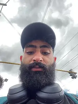 Snapshot of Drogamma chatting on 03/19/25, 05:17 Drogamma online show from 03/19/25, 05:17