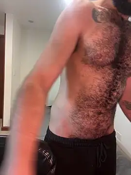 Snapshot of Drogamma chatting on 10/18/25, 02:25 Drogamma online show from 10/18/25, 02:25