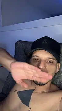 ArturoDelgado1 online show from 04/20/26, 01:30