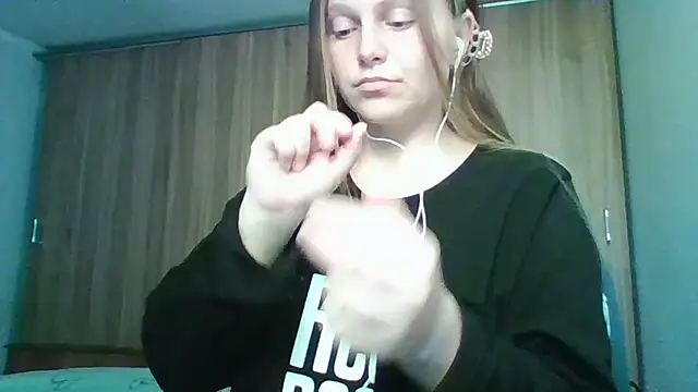 Evasapples online show from 04/01/26, 08:50