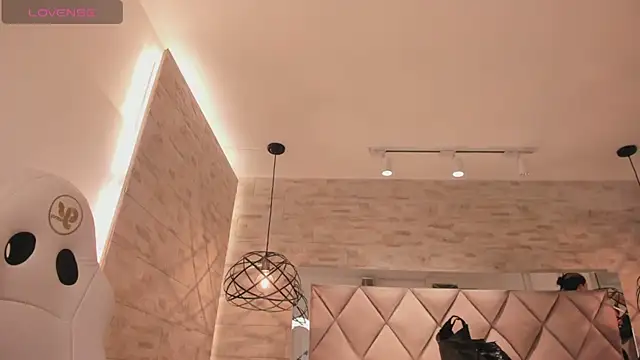 Snapshot of dorothy_vegga chatting on 03/14/25, 02:42 dorothy vegga online show from 03/14/25, 02:42