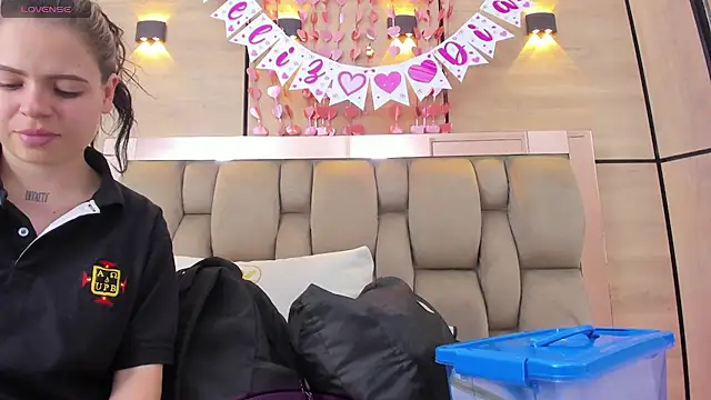 dorothy vegga online show from 02/11/26, 03:33