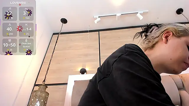 dorothy vegga online show from 04/18/26, 04:27