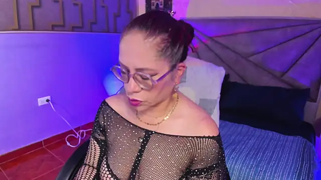 Snapshot of maria_paulac chatting on 10/16/25, 05:41 maria paulac online show from 10/16/25, 05:41