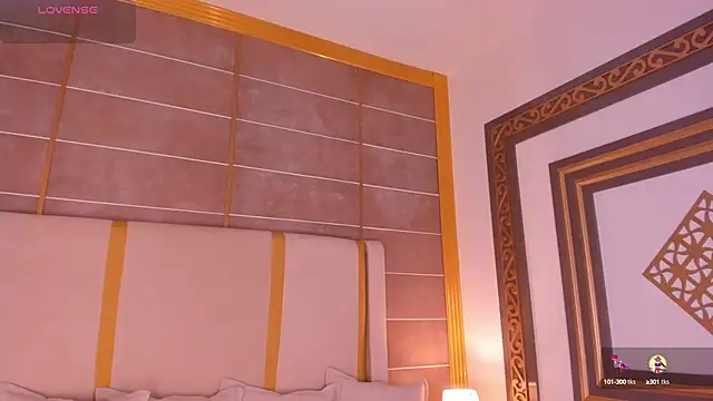 Snapshot of AbigailCarter chatting on 10/11/25, 11:25 AbigailCarter online show from 10/11/25, 11:25