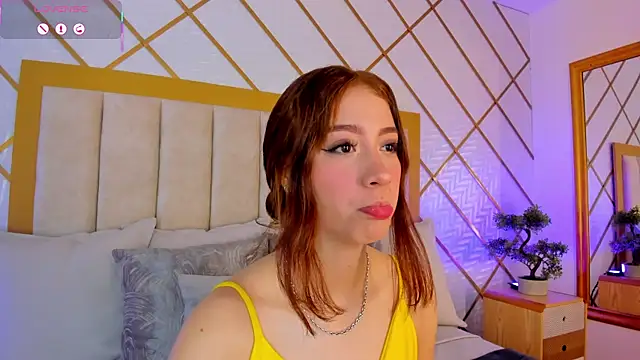 Snapshot of AbigailCarter chatting on 11/08/25, 11:36 AbigailCarter online show from 11/08/25, 11:36