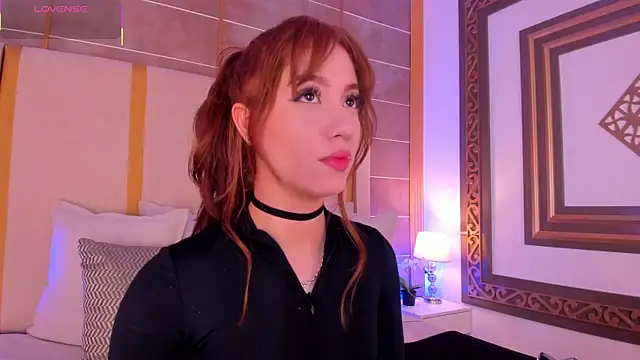 Snapshot of AbigailCarter chatting on 11/25/25, 11:27 AbigailCarter online show from 11/25/25, 11:27