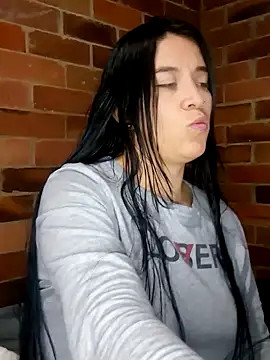 Snapshot of Gabriela_squirt02 chatting on 12/04/24, 12:41 Gabriela squirt02 online show from 12/04/24, 12:41