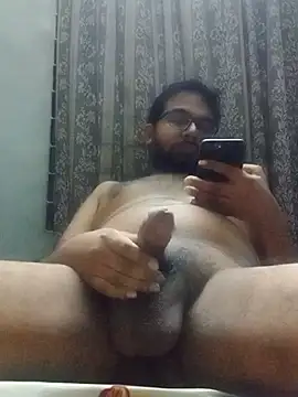 Snapshot of akash125800 chatting on 09/19/25, 08:20 akash125800 online show from 09/19/25, 08:20