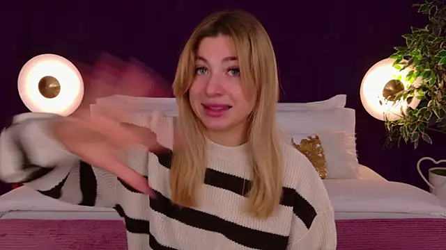 HelenaMorgan online show from 10/22/25, 03:07