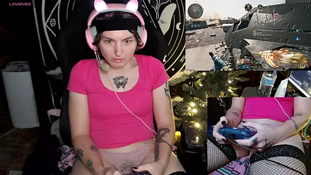 BrandiWRLD 999 online show from 12/18/24, 12:10