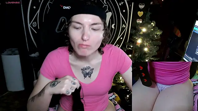 BrandiWRLD 999 online show from 12/20/24, 06:24