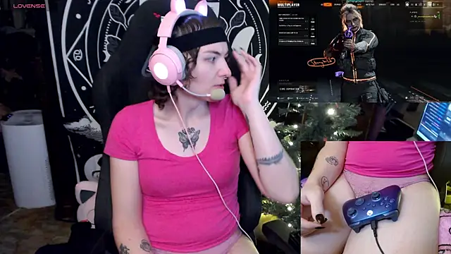 BrandiWRLD 999 online show from 12/21/24, 11:24