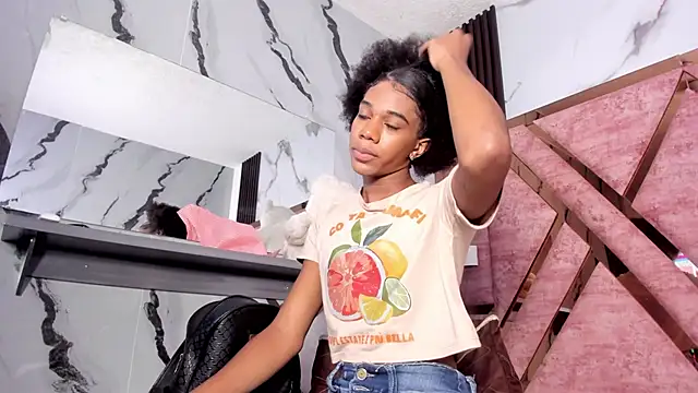 tifany bigdick online show from 12/01/25, 06:46