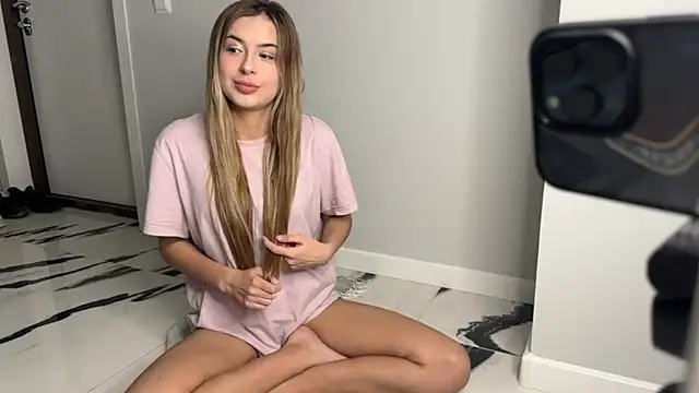 elisa moon online show from 01/16/25, 01:06