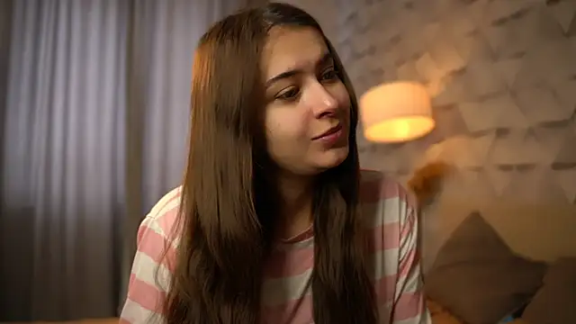 elisa moon online show from 02/05/26, 09:14