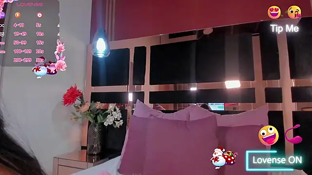 Snapshot of emma_carterr1 chatting on 12/31/24, 08:12 emma carterr1 online show from 12/31/24, 08:12