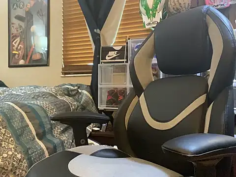 slutty guy12 online show from 02/02/25, 08:19