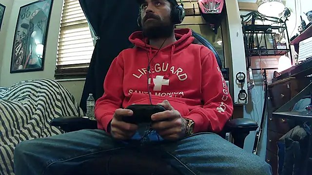 slutty guy12 online show from 02/14/25, 10:04