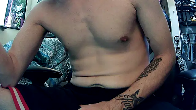 slutty guy12 online show from 02/20/25, 10:15