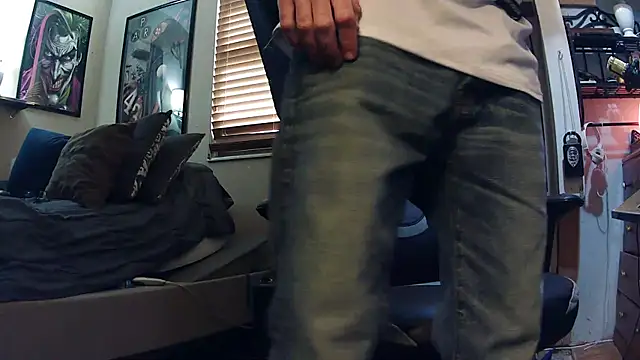 slutty guy12 online show from 03/06/25, 10:04