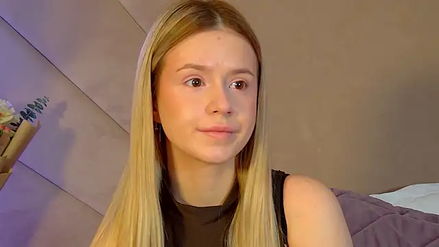 MilanaBalmain online show from 02/07/26, 04:38