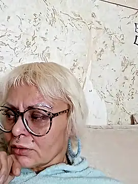 Gardener of Illusions online show from 03/06/25, 01:03