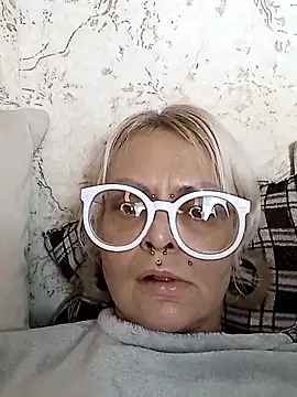 Gardener of Illusions online show from 11/04/25, 06:34