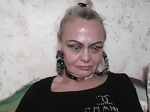 Snapshot of Gardener_of_Illusions chatting on 05/12/26, 11:29 Gardener of Illusions online show from 05/12/26, 11:29