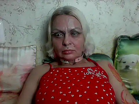 Snapshot of Gardener_of_Illusions chatting on 06/11/26, 03:04 Gardener of Illusions online show from 06/11/26, 03:04