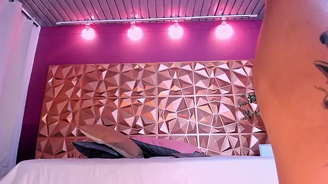 keendaall online show from 12/27/24, 10:59