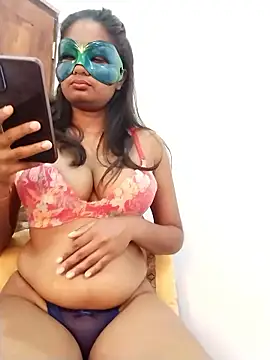 Snapshot of Zaraangle chatting on 01/17/26, 04:28 Zaraangle online show from 01/17/26, 04:28