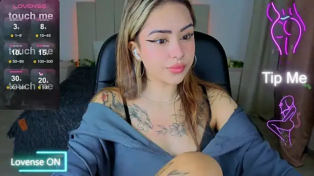 baby  kim online show from 11/12/25, 05:19