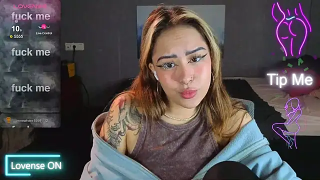 baby  kim online show from 11/19/25, 05:07