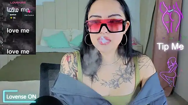 baby  kim online show from 12/18/25, 08:37